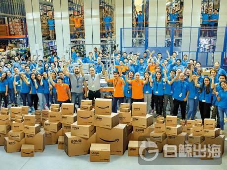 在今年的“白色星期五”活動中，賣家可以將商品存放在Souq的倉儲中心，由Souq負責所有的物流工作